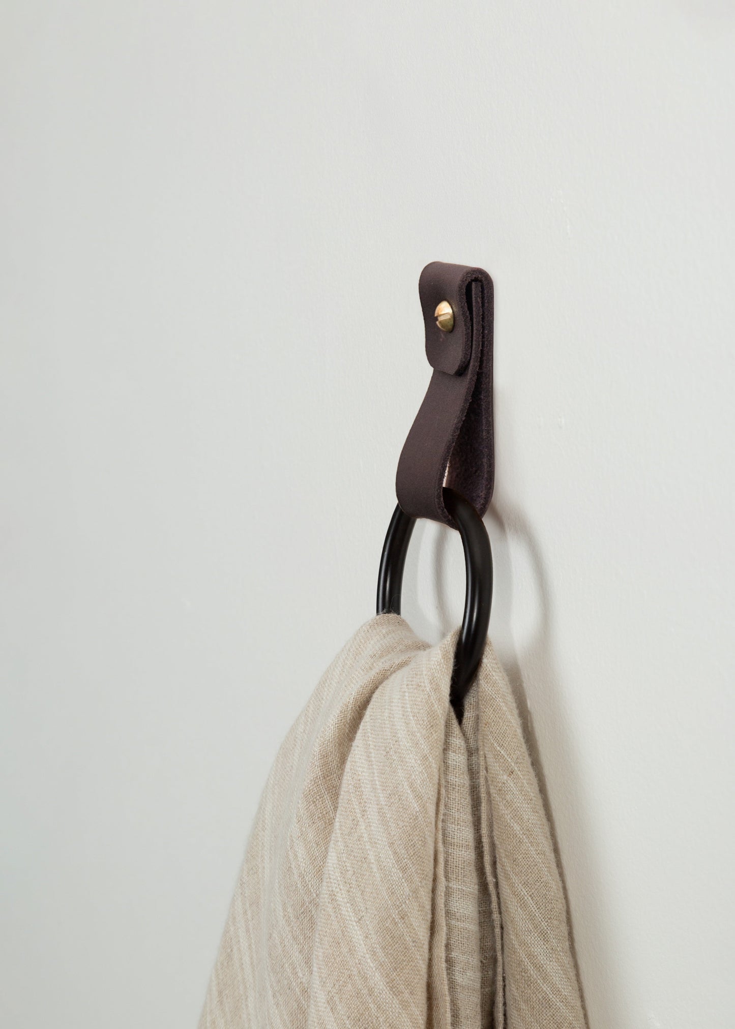 Small Leather Wall Strap