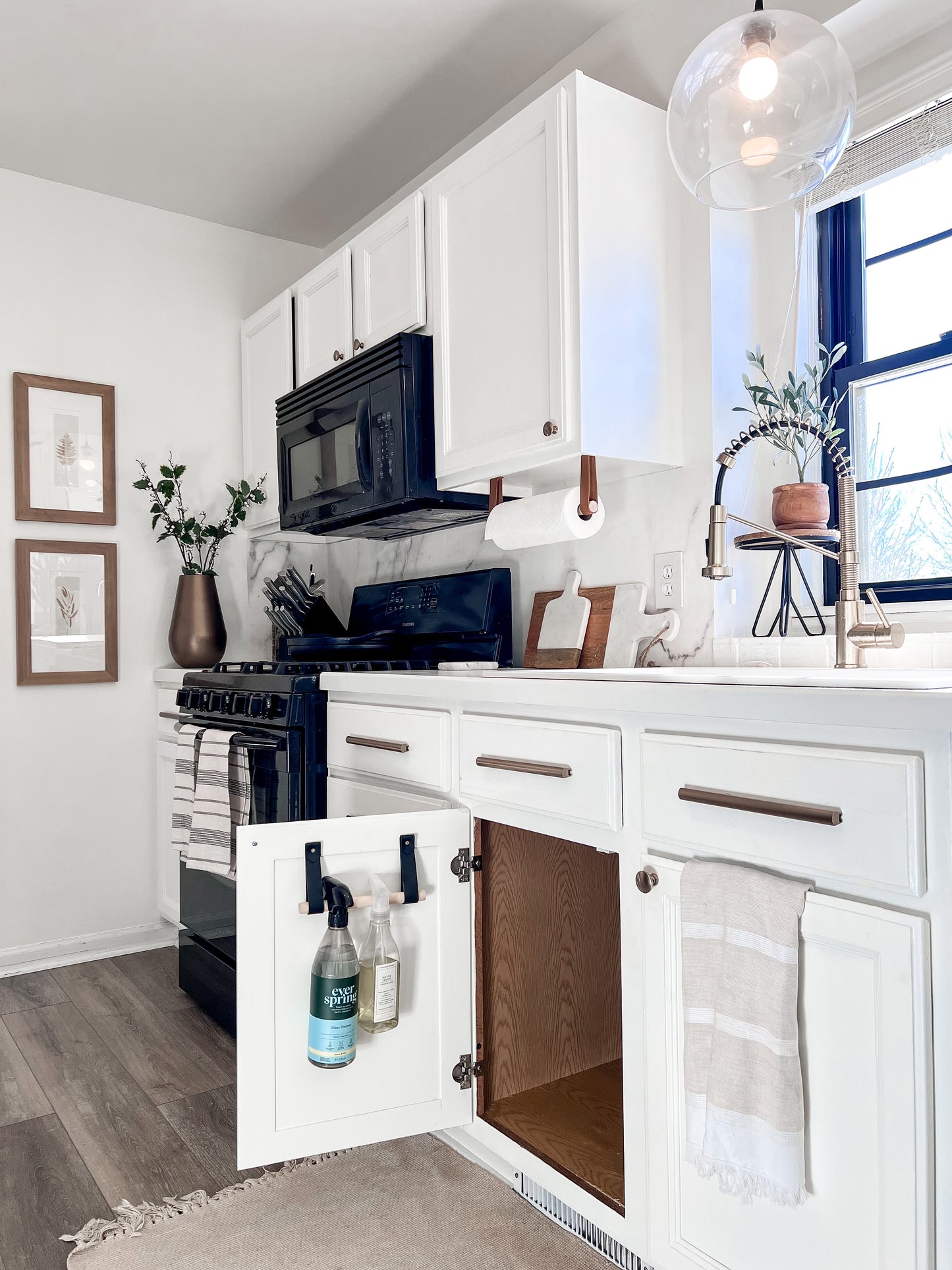 Cabinet Rail
