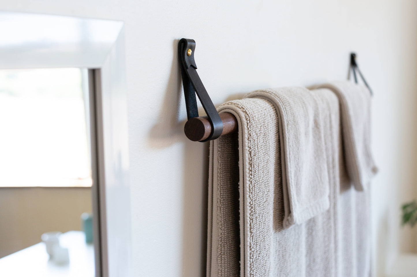 Hanging Dowel