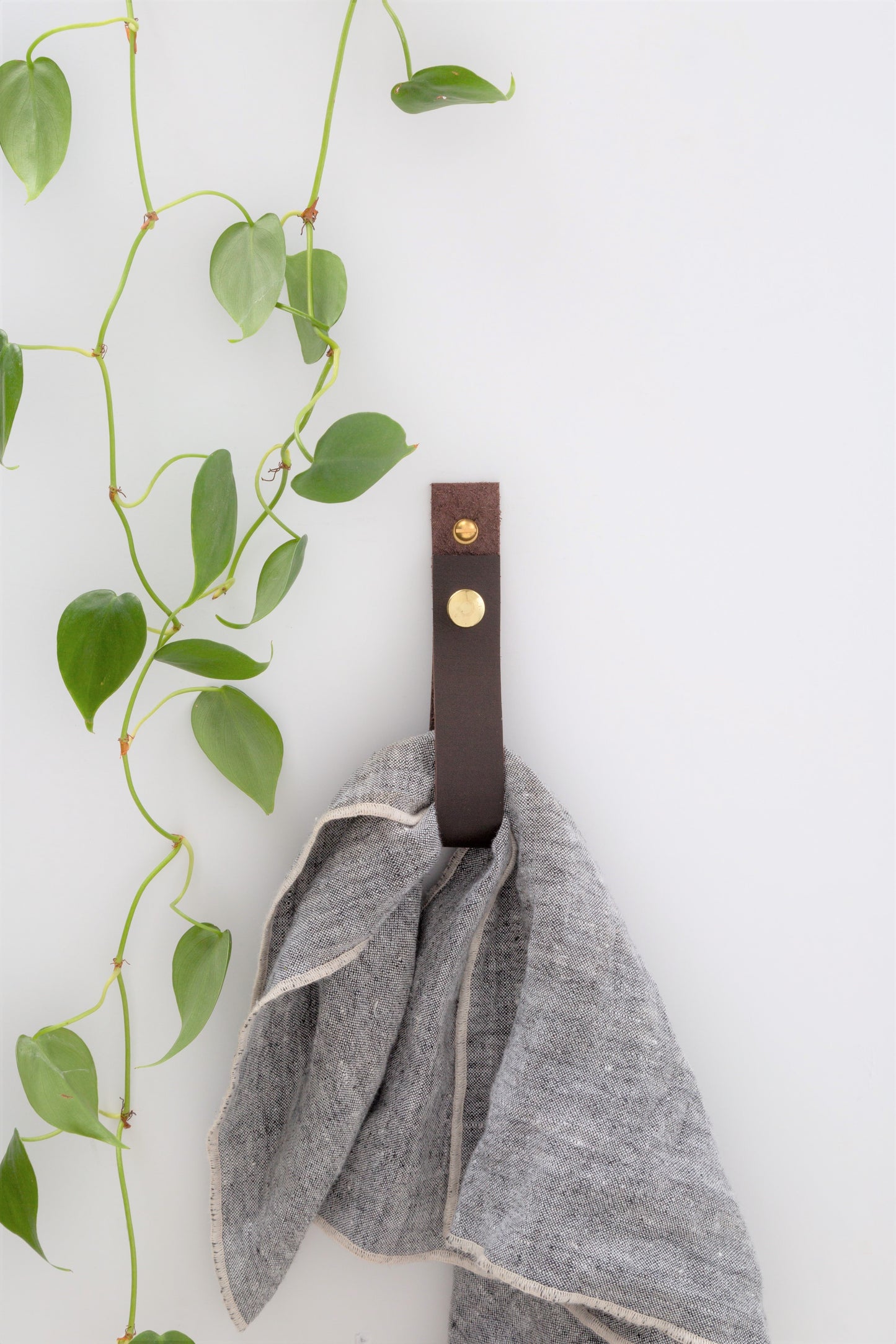 Medium Leather Snap Strap