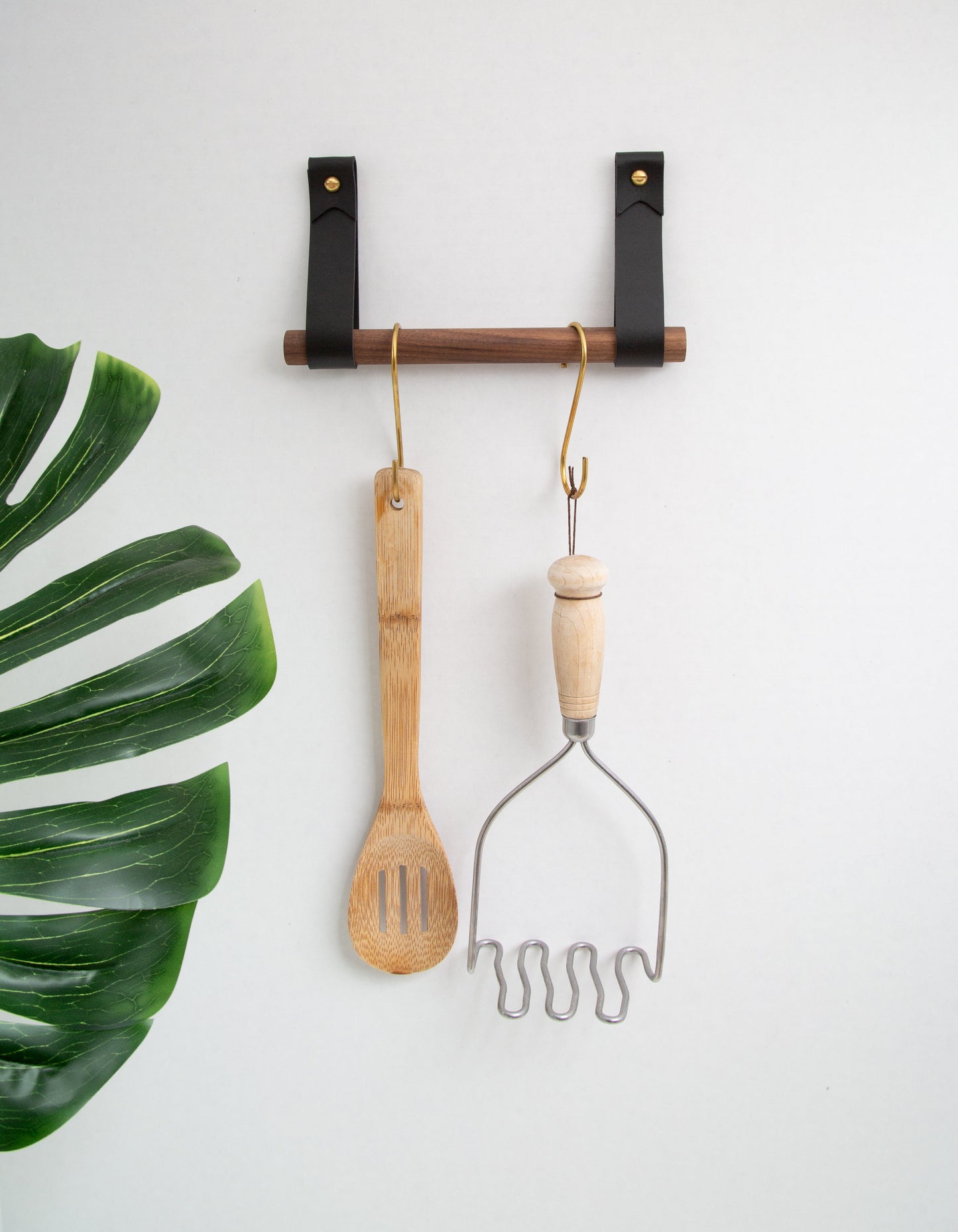 Hanging Dowel