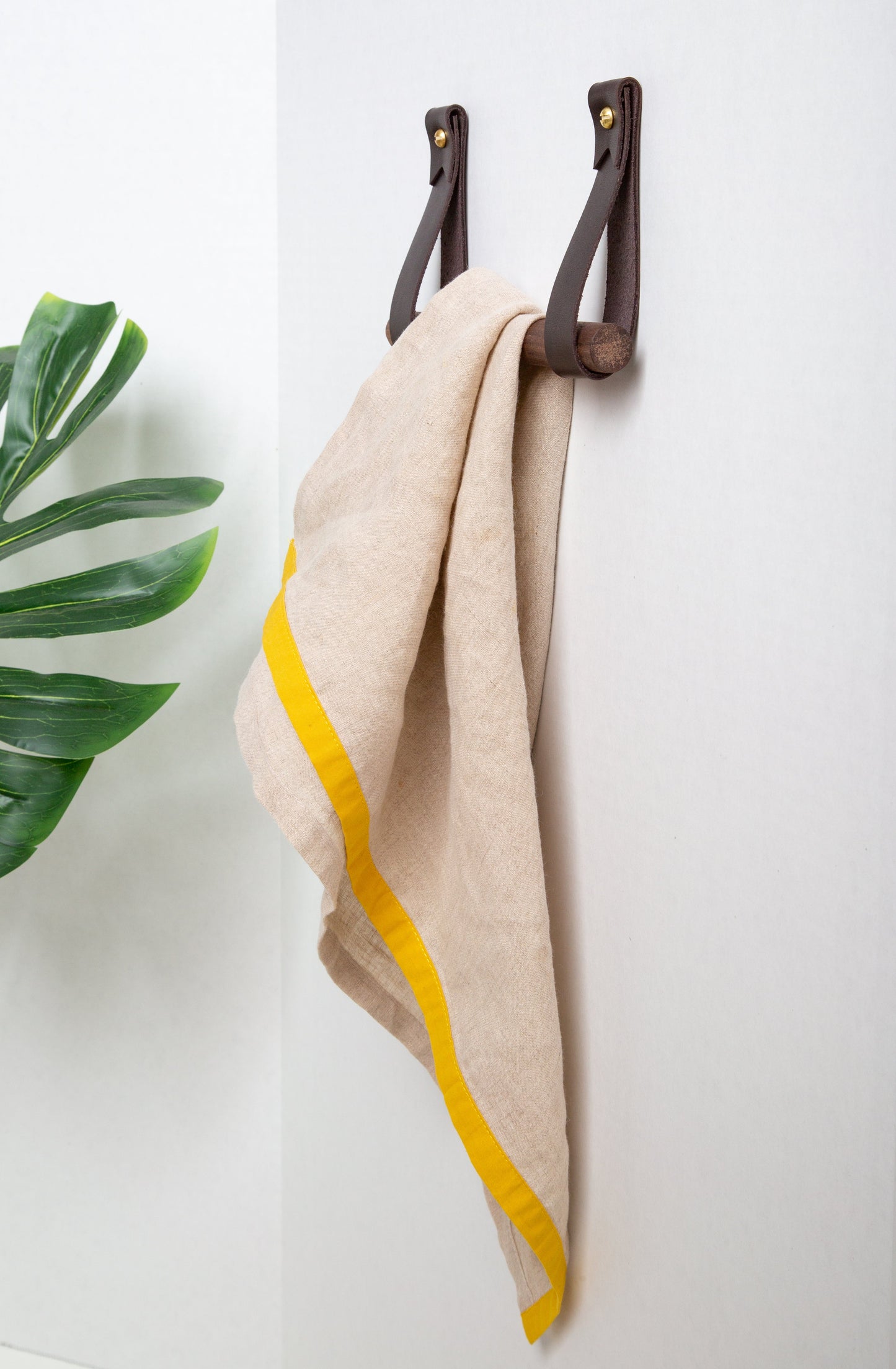 Hanging Dowel