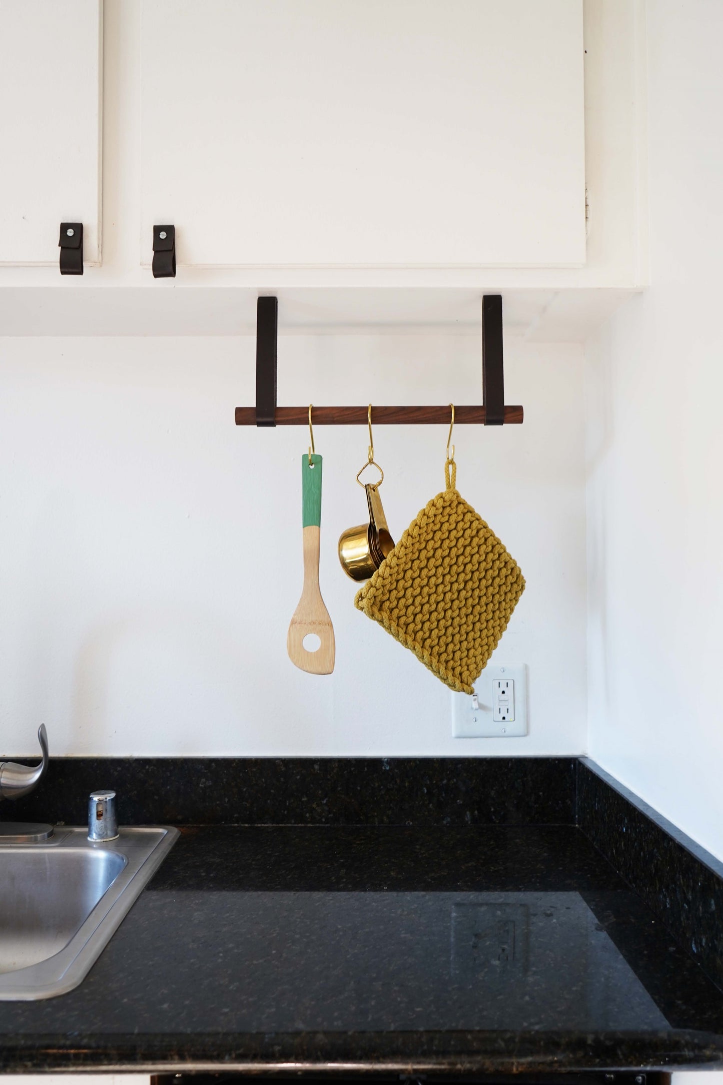 Suspended Storage System