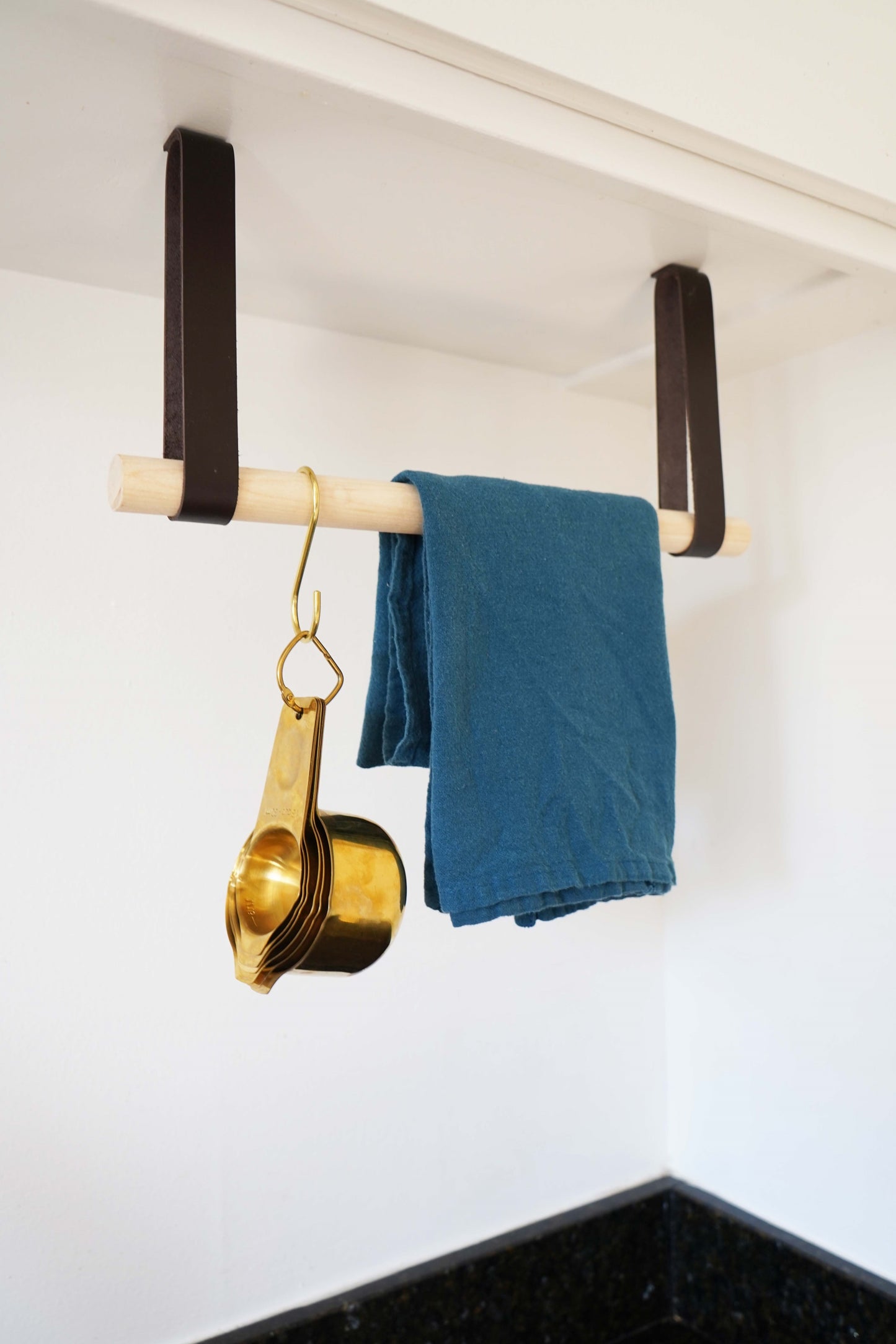 Suspended Storage System