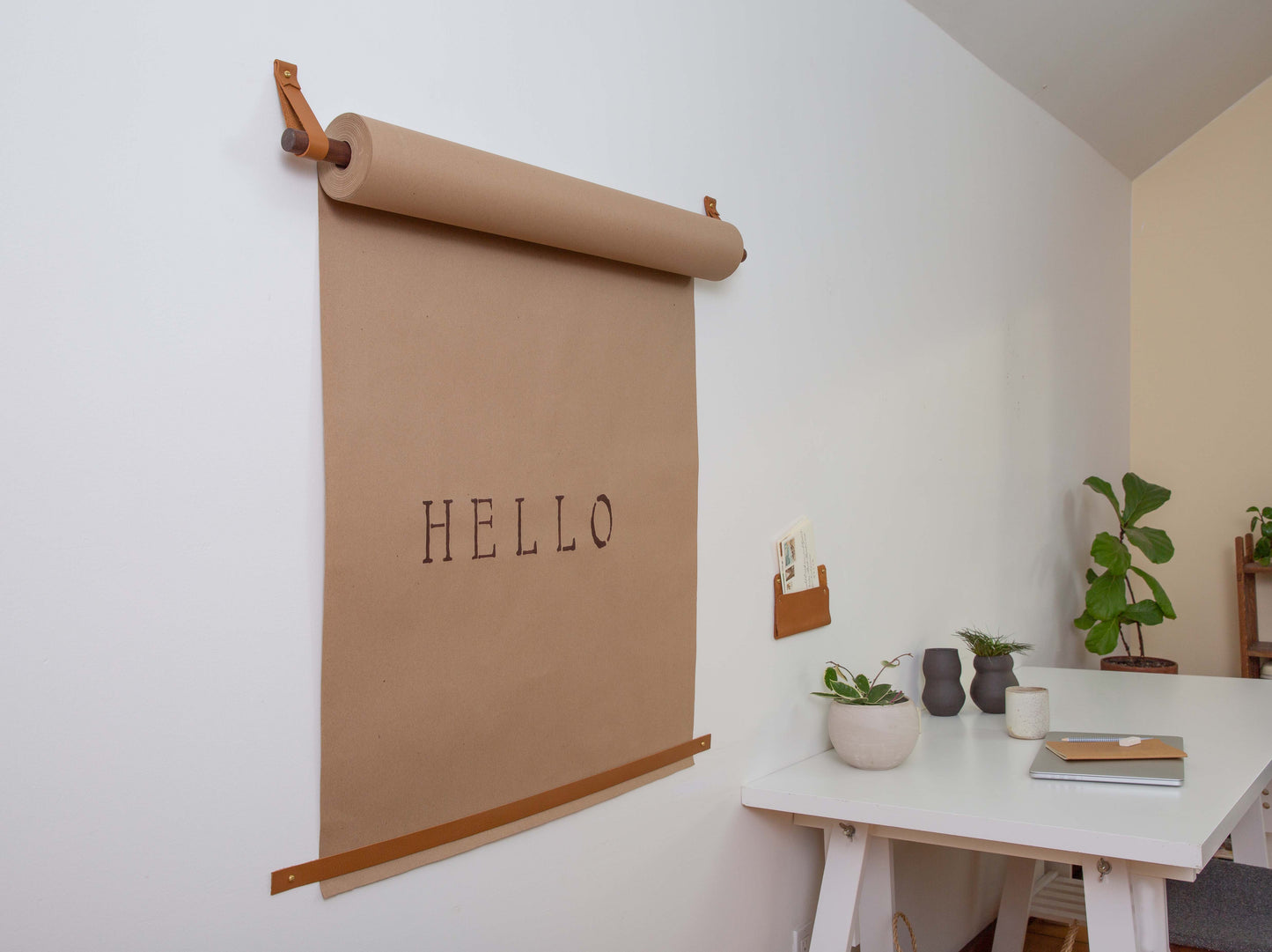 Kraft Paper Holder